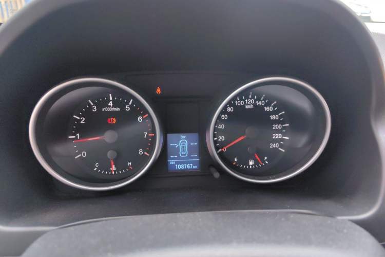 Used Haval H6 2015 Upgraded Model 1.5T Manual Two-Wheel Drive Elite Version Instrument Cluster