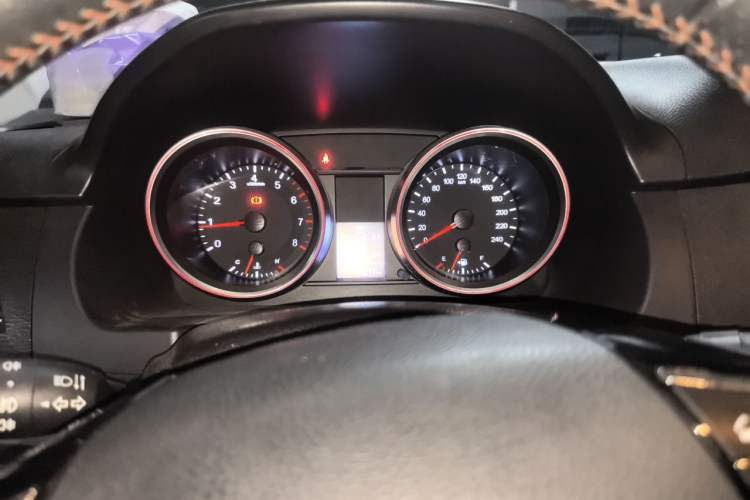 Used Haval H6 2015 Sport Edition 1.5T Automatic Two-Wheel Drive Luxury Model Instrument Cluster