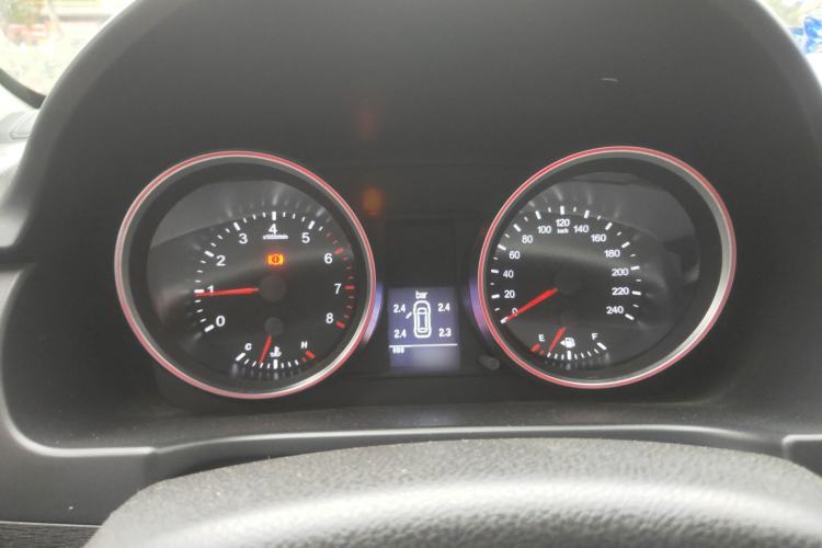 Used Haval H6 2015 Sport Edition 1.5T Manual Two-Wheel Drive Elite Model Instrument Cluster