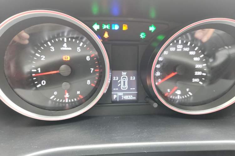 Used Haval H6 2015 Sport Edition 1.5T Automatic Two-Wheel Drive Luxury Model Instrument Cluster