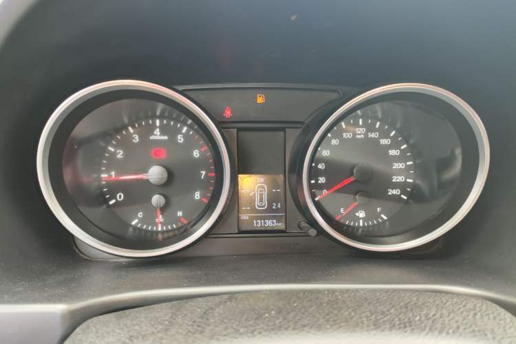 Used Haval H6 2015 Revised Version Sport Edition 1.5T Manual Transmission Two-Wheel Drive Elite Grade Instrument Cluster