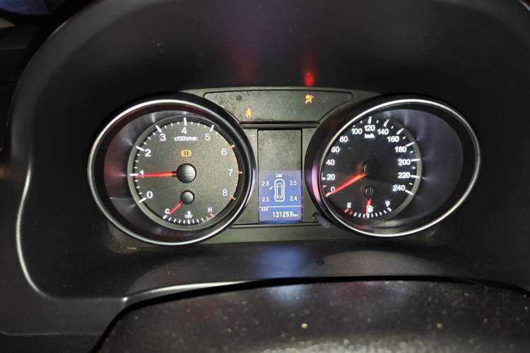 Used Haval H6 2015 Upgraded Model 1.5T Manual Two-Wheel Drive Elite Version Instrument Cluster