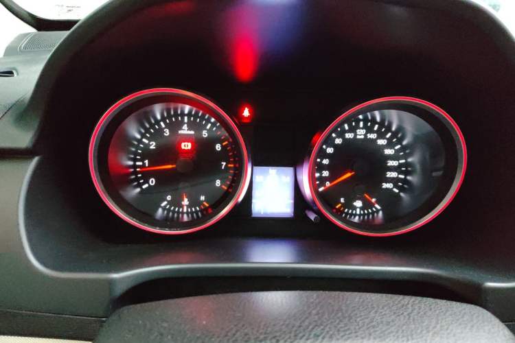 Used Haval H6 2015 Sport Edition 1.5T Automatic Two-Wheel Drive Luxury Model Instrument Cluster