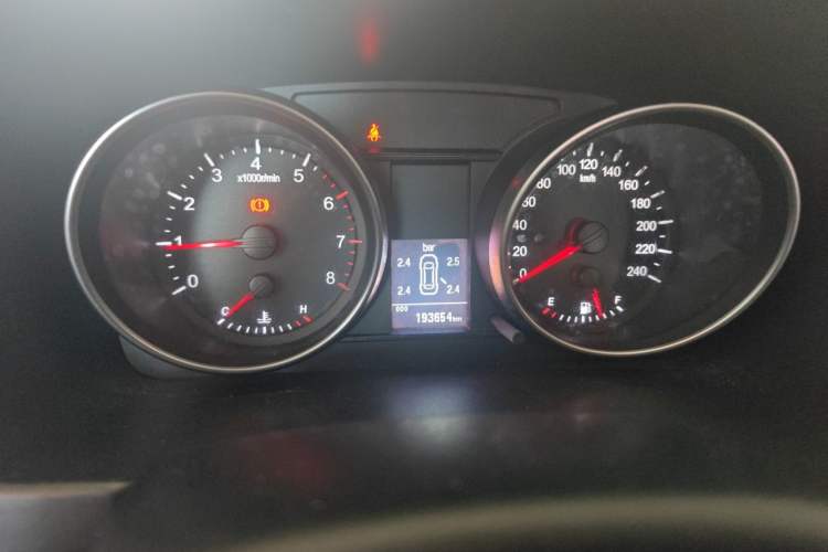Used Haval H6 2015 Sport Edition 1.5T Manual Two-Wheel Drive Elite Model Instrument Cluster