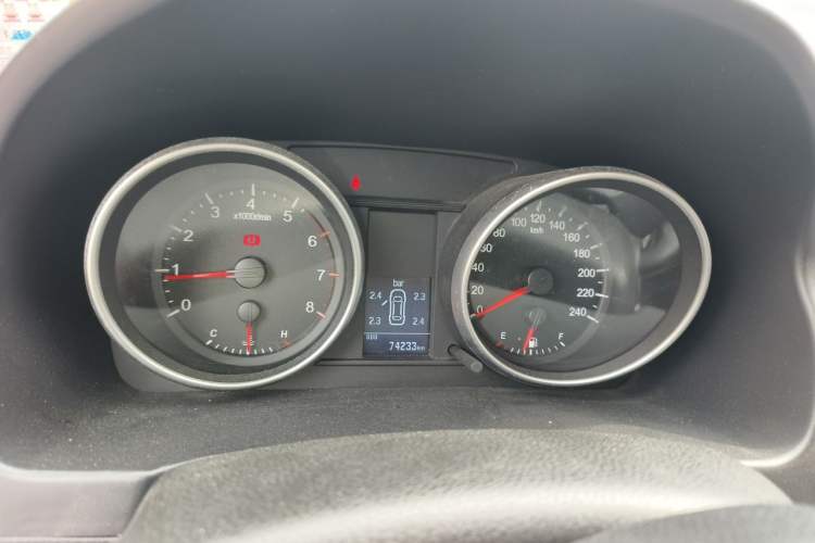 Used Haval H6 2015 Upgraded Model 1.5T Manual Two-Wheel Drive Elite Version Instrument Cluster