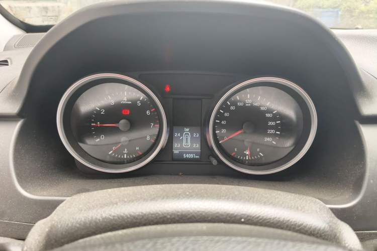 Used Haval H6 2015 Revised Version Sport Edition 1.5T Manual Transmission Two-Wheel Drive Elite Grade Instrument Cluster