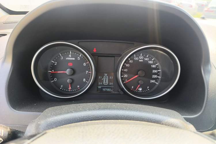 Used Haval H6 2015 Upgraded Model 1.5T Manual Two-Wheel Drive Elite Version Instrument Cluster