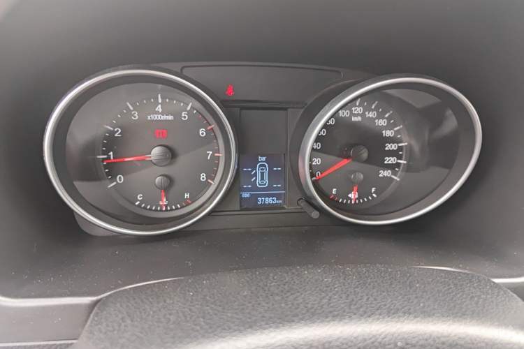 Used Haval H6 2015 Upgraded Model 1.5T Manual Two-Wheel Drive Elite Version Instrument Cluster
