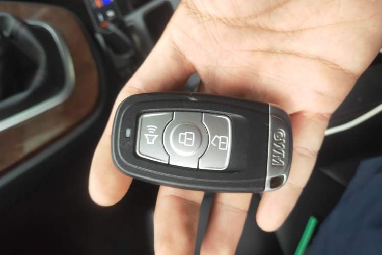 Used Haval H6 2015 Sport Edition 1.5T Manual Two-Wheel Drive Elite Model Interior 1