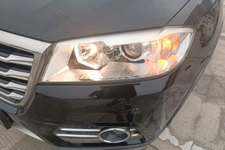 Used Haval H6 2015 Sport Edition 1.5T Automatic Two-Wheel Drive Luxury Model Left Front Headlight