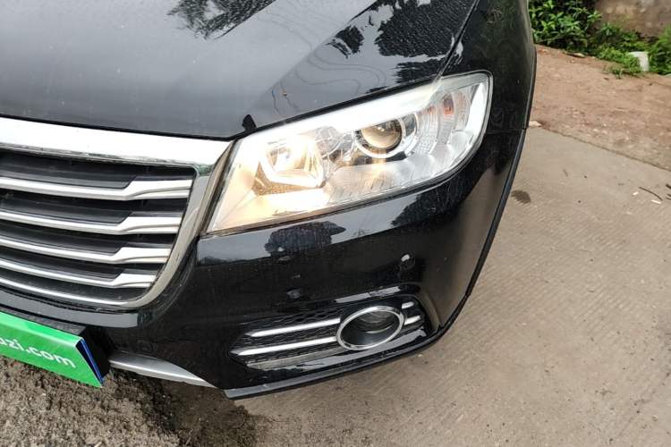 Used Haval H6 2015 Sport Edition 1.5T Automatic Two-Wheel Drive Luxury Model Left Front Headlight