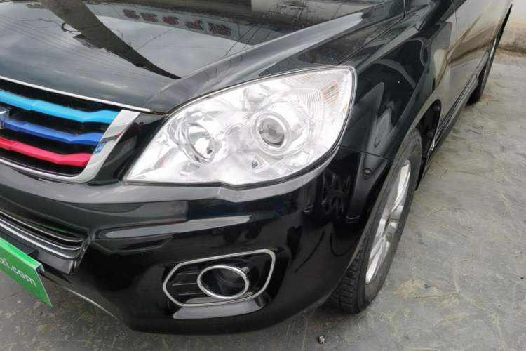 Used Haval H6 2015 Upgraded Model 1.5T Manual Two-Wheel Drive Elite Version Left Front Headlight
