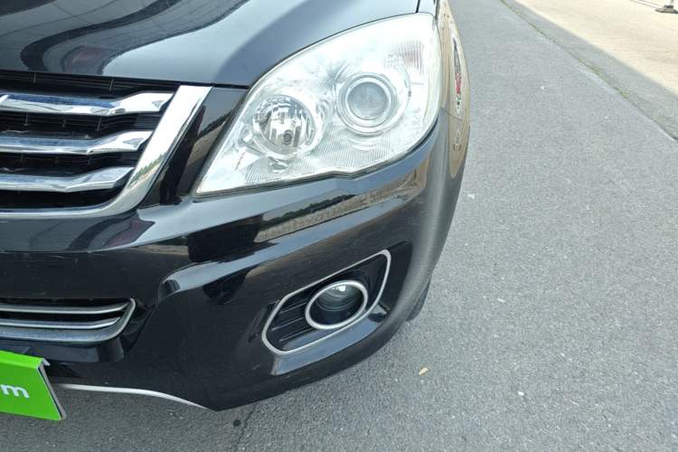Used Haval H6 2015 Upgraded Model 1.5T Manual Two-Wheel Drive Urban Version Left Front Headlight