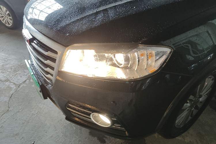 Used Haval H6 2015 Sport Edition 1.5T Automatic Two-Wheel Drive Luxury Model Left Front Headlight
