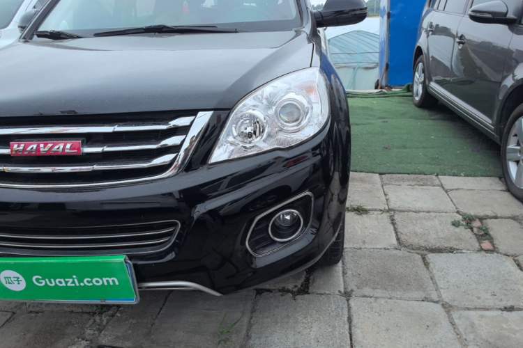 Used Haval H6 2015 Upgraded Model 1.5T Manual Two-Wheel Drive Elite Version Left Front Headlight