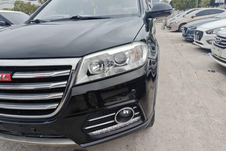 Used Haval H6 2015 Revised Version Sport Edition 1.5T Manual Transmission Two-Wheel Drive Elite Grade Left Front Headlight