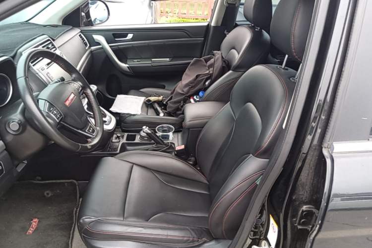 Used Haval H6 2015 Sport Edition 1.5T Automatic Two-Wheel Drive Luxury Model Left Front Seat