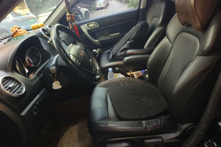 Used Haval H6 2015 Upgraded Model 1.5T Manual Two-Wheel Drive Elite Version Left Front Seat
