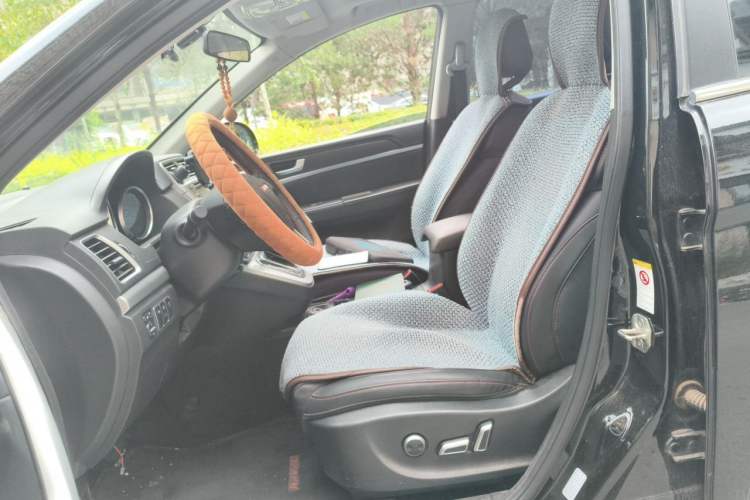 Used Haval H6 2015 Sport Edition 1.5T Automatic Two-Wheel Drive Luxury Model Left Front Seat