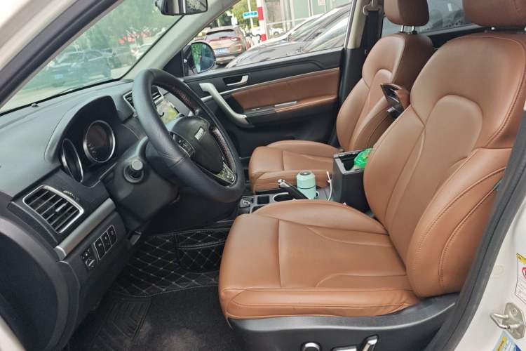 Used Haval H6 2015 Sport Edition 1.5T Automatic Two-Wheel Drive Luxury Model Left Front Seat