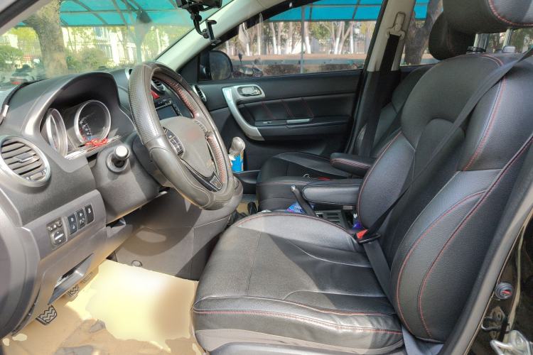Used Haval H6 2015 Upgraded Model 1.5T Manual Two-Wheel Drive Elite Version Left Front Seat