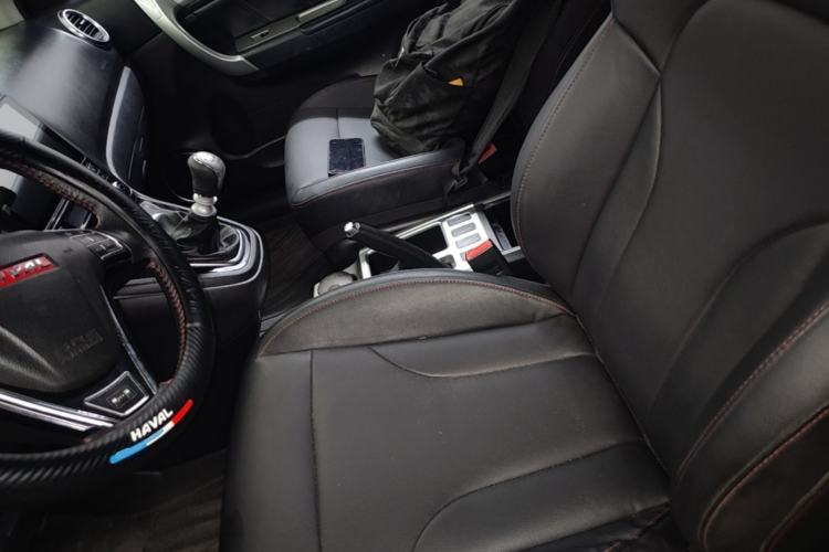 Used Haval H6 2015 Upgraded Model 1.5T Manual Two-Wheel Drive Elite Version Left Front Seat