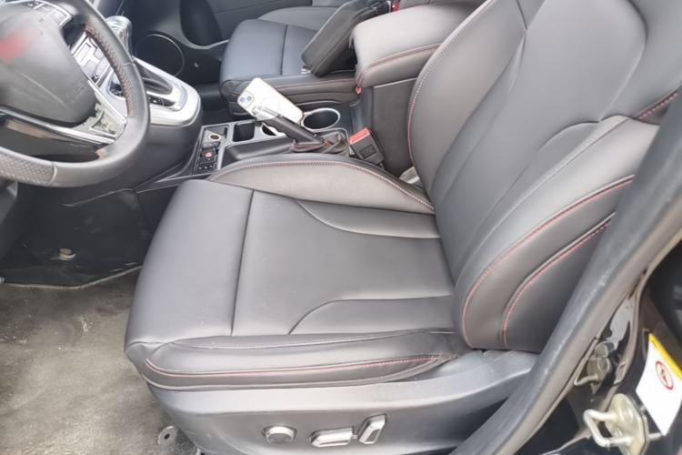Used Haval H6 2015 Sport Edition 1.5T Automatic Two-Wheel Drive Luxury Model Left Front Seat