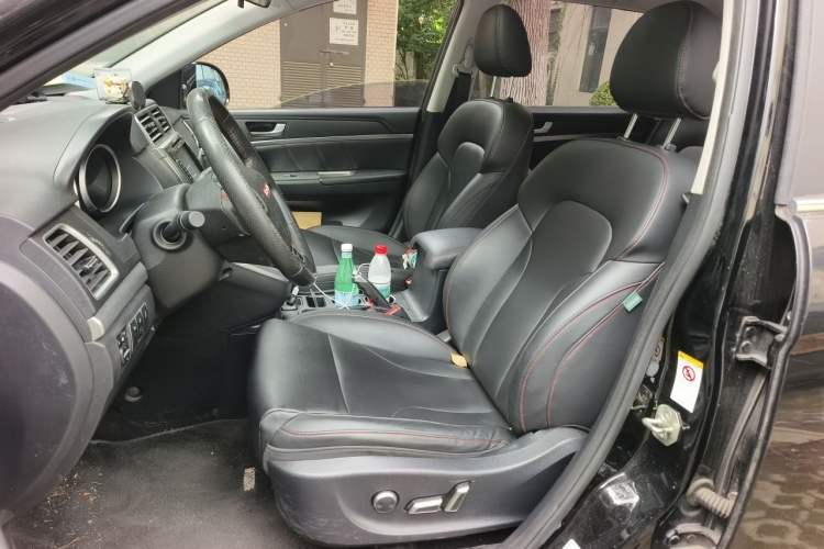 Used Haval H6 2015 Sport Edition 1.5T Automatic Two-Wheel Drive Luxury Model Left Front Seat