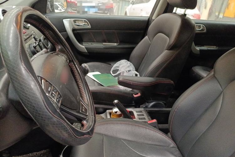 Used Haval H6 2015 Upgraded Model 1.5T Manual Two-Wheel Drive Elite Version Left Front Seat