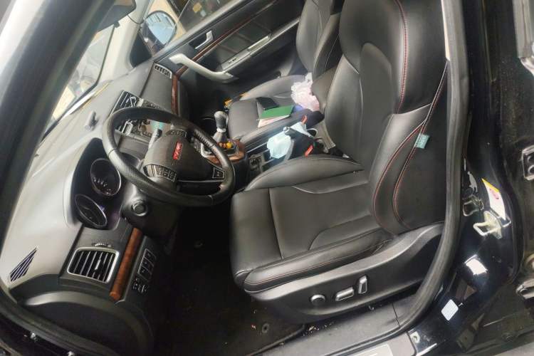 Used Haval H6 2015 Sport Edition 1.5T Manual Two-Wheel Drive Elite Model Left Front Seat