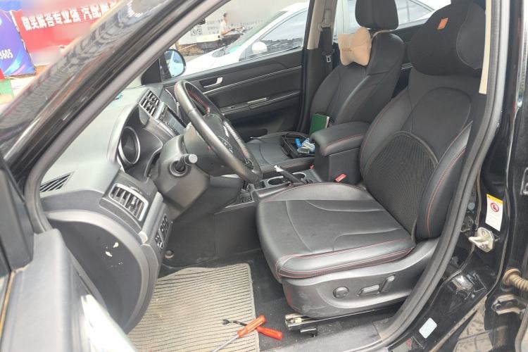 Used Haval H6 2015 Sport Edition 1.5T Automatic Two-Wheel Drive Luxury Model Left Front Seat