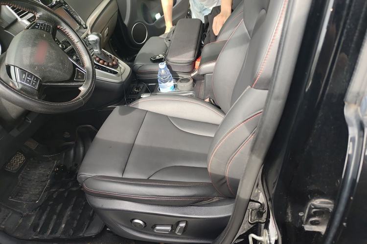 Used Haval H6 2015 Sport Edition 1.5T Automatic Two-Wheel Drive Luxury Model Left Front Seat