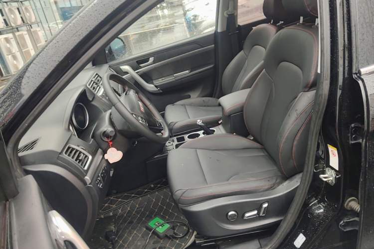 Used Haval H6 2015 Sport Edition 1.5T Automatic Two-Wheel Drive Luxury Model Left Front Seat