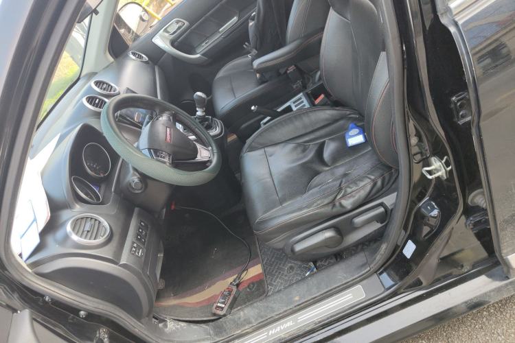 Used Haval H6 2015 Upgraded Model 1.5T Manual 4x4 Elite Version Left Front Seat