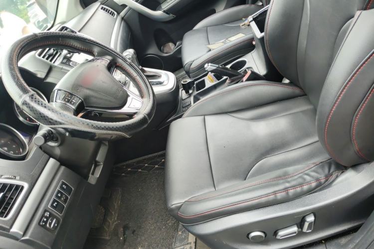 Used Haval H6 2015 Sport Edition 1.5T Automatic Two-Wheel Drive Luxury Model Left Front Seat