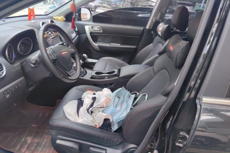 Used Haval H6 2015 Upgraded Model 1.5T Manual Two-Wheel Drive Elite Version Left Front Seat