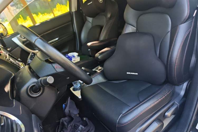 Used Haval H6 2015 Upgraded Model 1.5T Manual Two-Wheel Drive Elite Version Left Front Seat