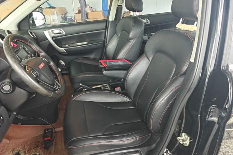 Used Haval H6 2015 Upgraded Model 1.5T Manual Two-Wheel Drive Elite Version Left Front Seat