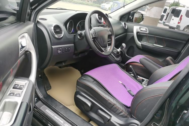 Used Haval H6 2015 Upgraded Model 1.5T Manual Two-Wheel Drive Elite Version Left Front Seat