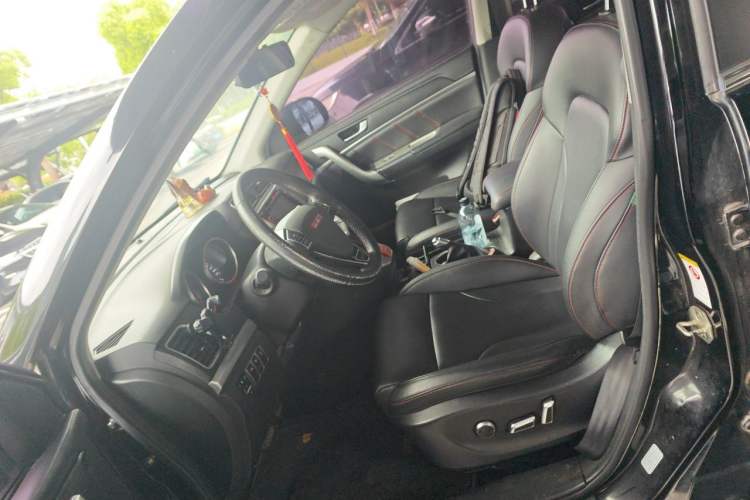 Used Haval H6 2015 Sport Edition 1.5T Automatic Two-Wheel Drive Luxury Model Left Front Seat