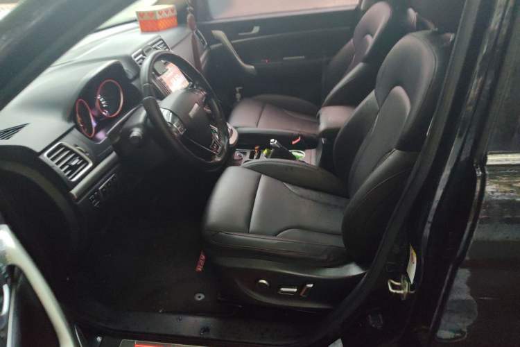Used Haval H6 2015 Sport Edition 1.5T Automatic Two-Wheel Drive Luxury Model Left Front Seat