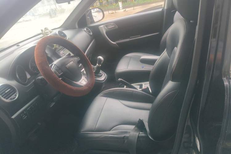 Used Haval H6 2015 Upgraded Model 1.5T Manual Two-Wheel Drive Elite Version Left Front Seat