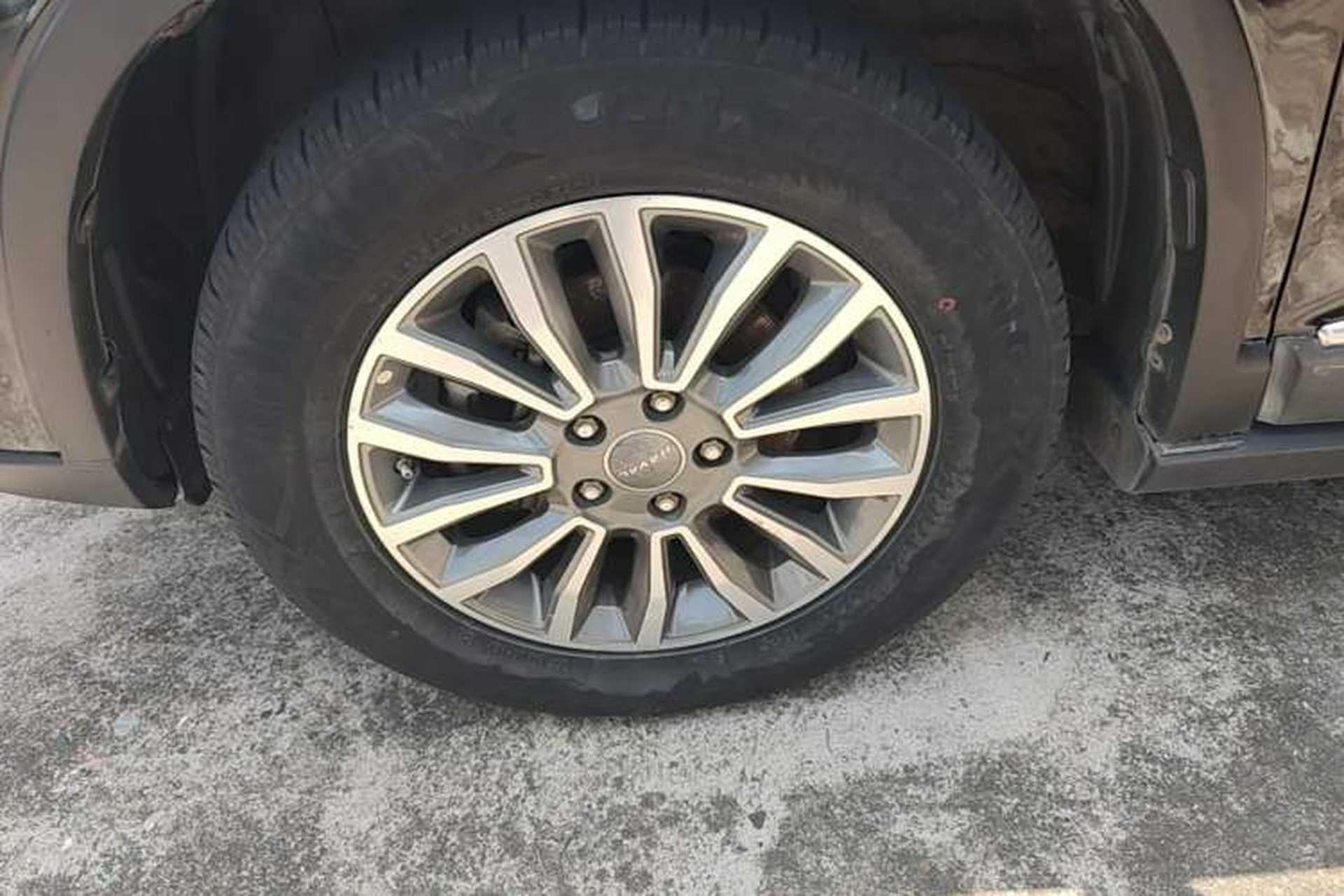 Used Haval H6 2015 Sport Edition 1.5T Automatic Two-Wheel Drive Luxury Model Left Front Wheel Hub