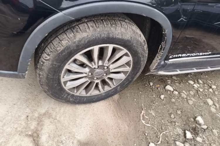 Used Haval H6 2015 Sport Edition 1.5T Automatic Two-Wheel Drive Luxury Model Left Front Wheel Hub