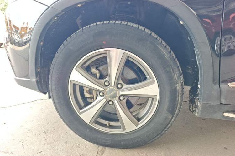 Used Haval H6 2015 Revised Version Sport Edition 1.5T Manual Transmission Two-Wheel Drive Elite Grade Left Front Wheel Hub