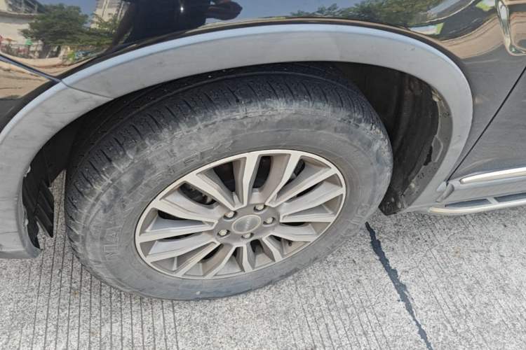 Used Haval H6 2015 Sport Edition 1.5T Automatic Two-Wheel Drive Luxury Model Left Front Wheel Hub