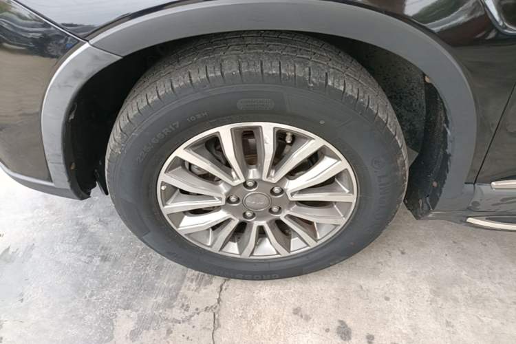 Used Haval H6 2015 Sport Edition 1.5T Automatic Two-Wheel Drive Luxury Model Left Front Wheel Hub