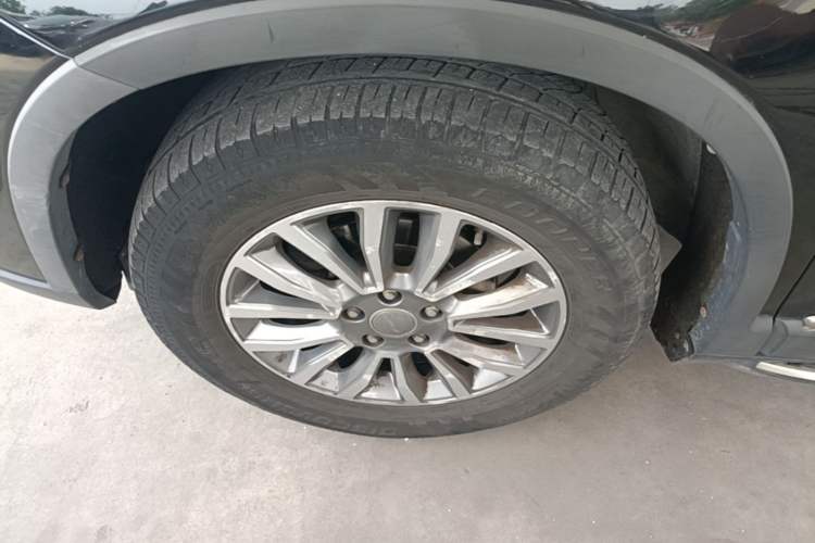 Used Haval H6 2015 Sport Edition 1.5T Automatic Two-Wheel Drive Luxury Model Left Front Wheel Hub