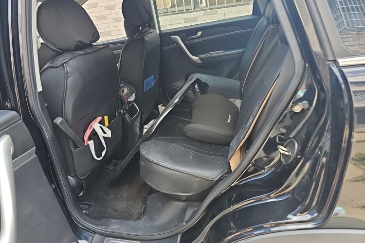 Used Haval H6 2015 Sport Edition 1.5T Automatic Two-Wheel Drive Luxury Model Left Rear Seat