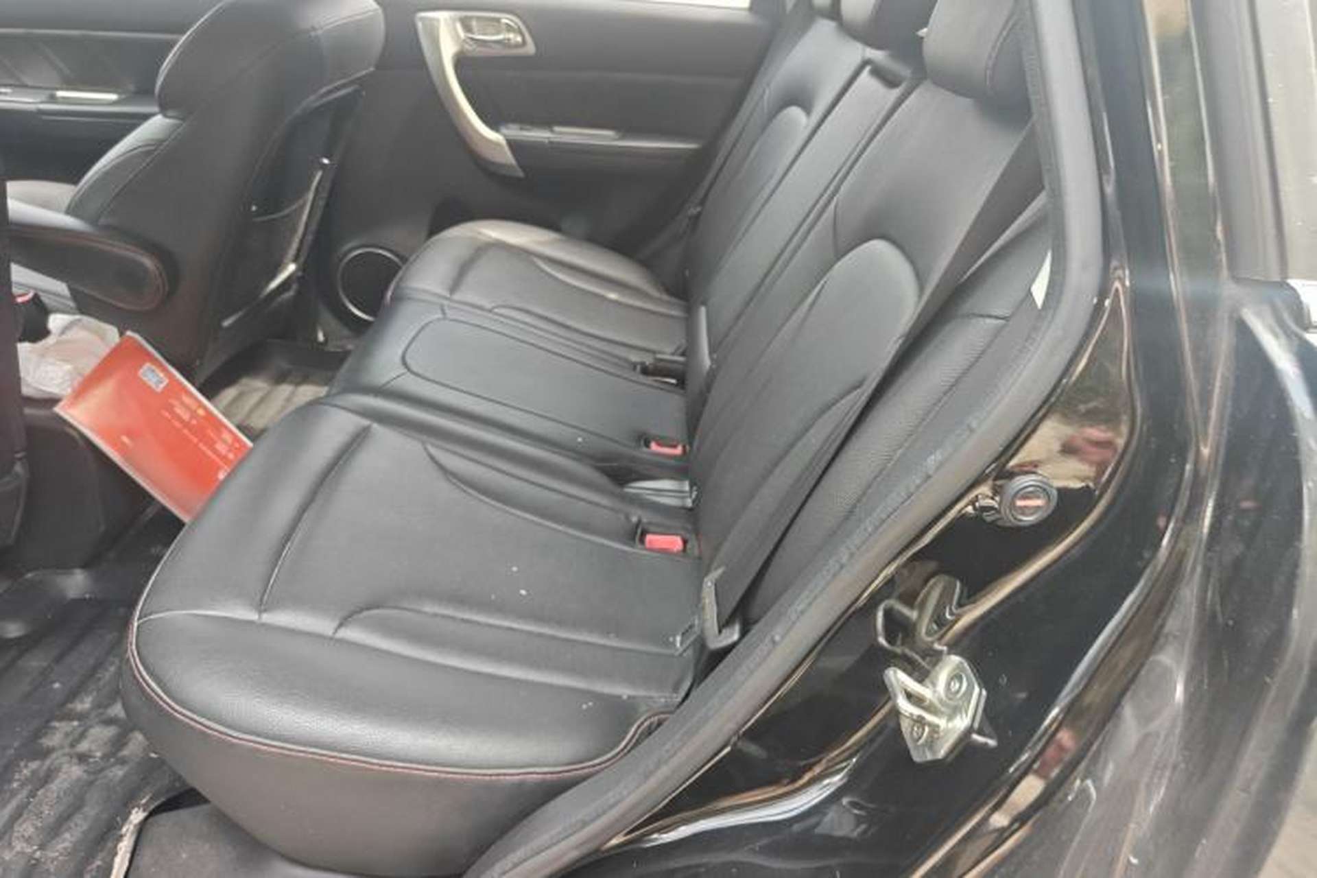 Used Haval H6 2015 Upgraded Model 1.5T Manual Two-Wheel Drive Elite Version Left Rear Seat